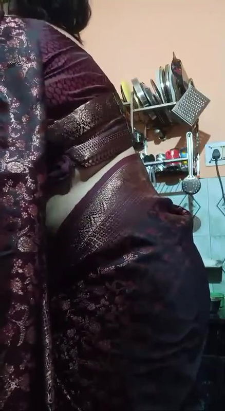 Youtube r Bindass bloging nude -10