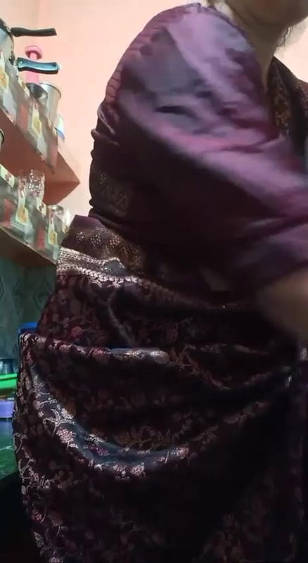 Youtube r Bindass bloging nude -10