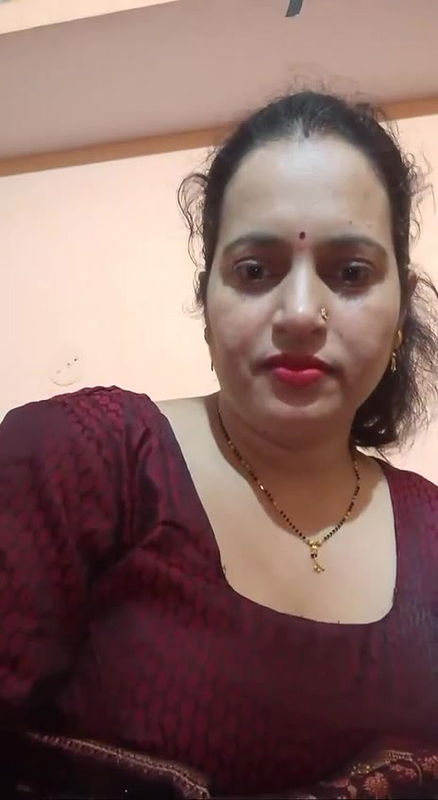 Youtube r Bindass bloging nude -10