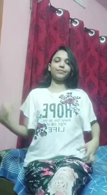 Beautiful Sexy Slim Gf Showing