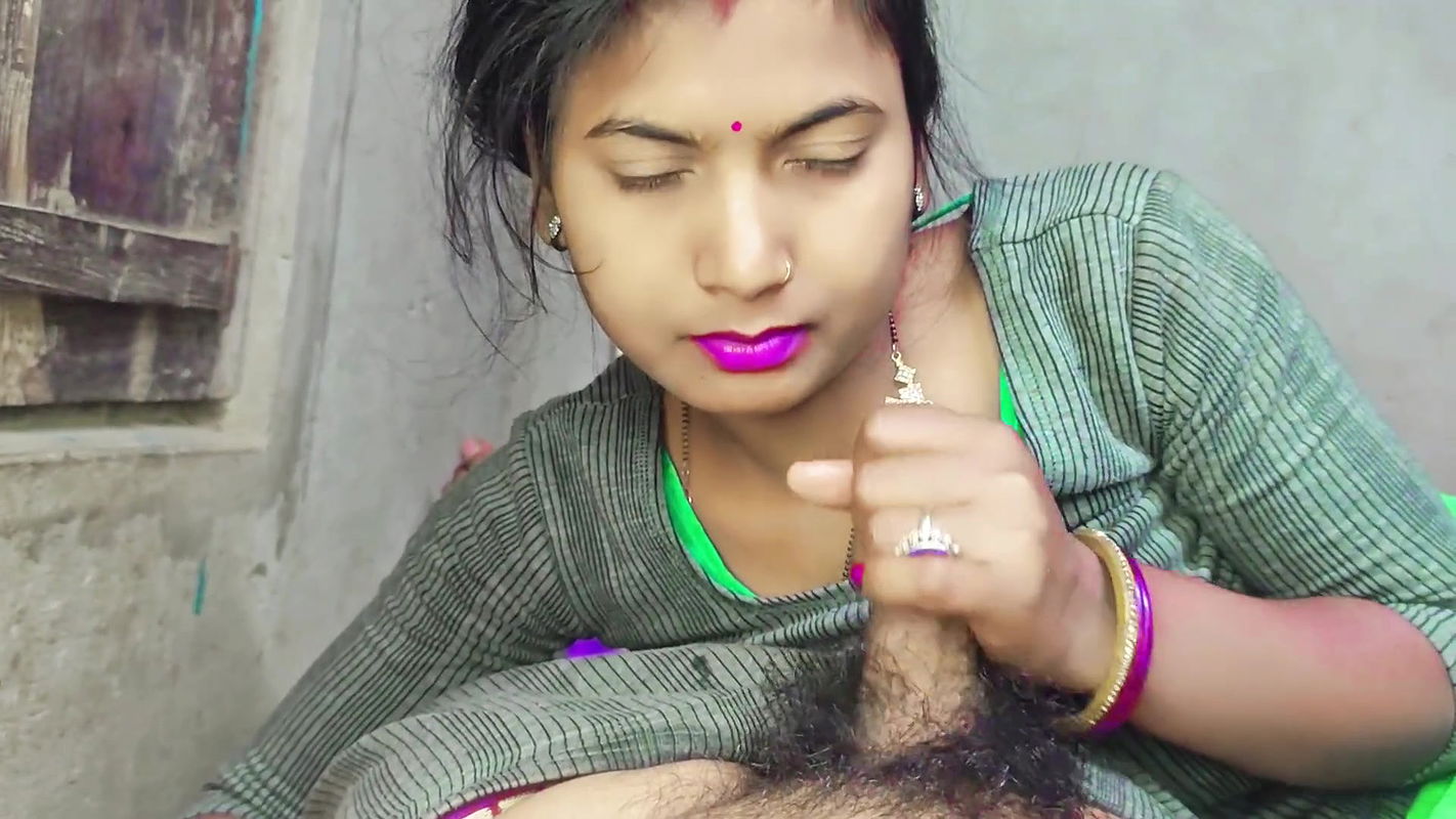 Bangladeshi bhabhi hot masterbuting and sex video