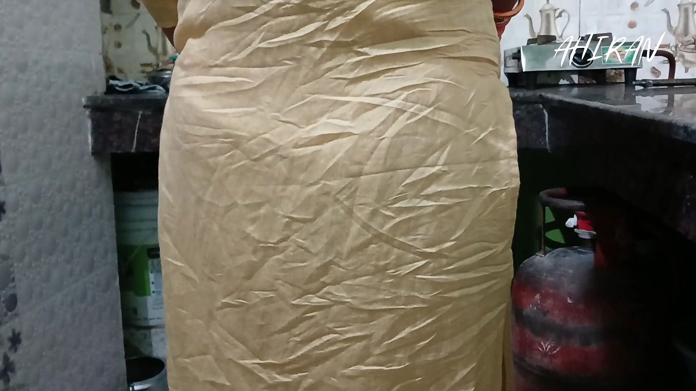 IN KITCHEN YOUNG GIRL BOOBS FOREPLAY