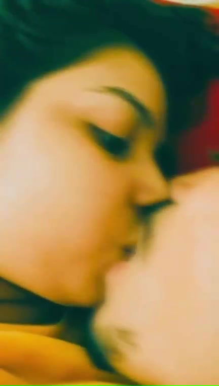 Horny GF Enjoying With Boyfriend