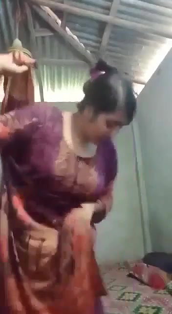 Curvy Figure Beautiful Sexy Horny Village Girl Fingering