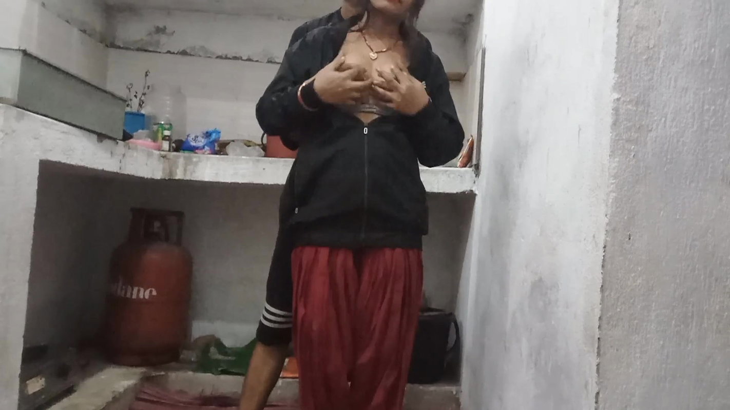 I fuck my stepsister in the kitchen. XXX Videos