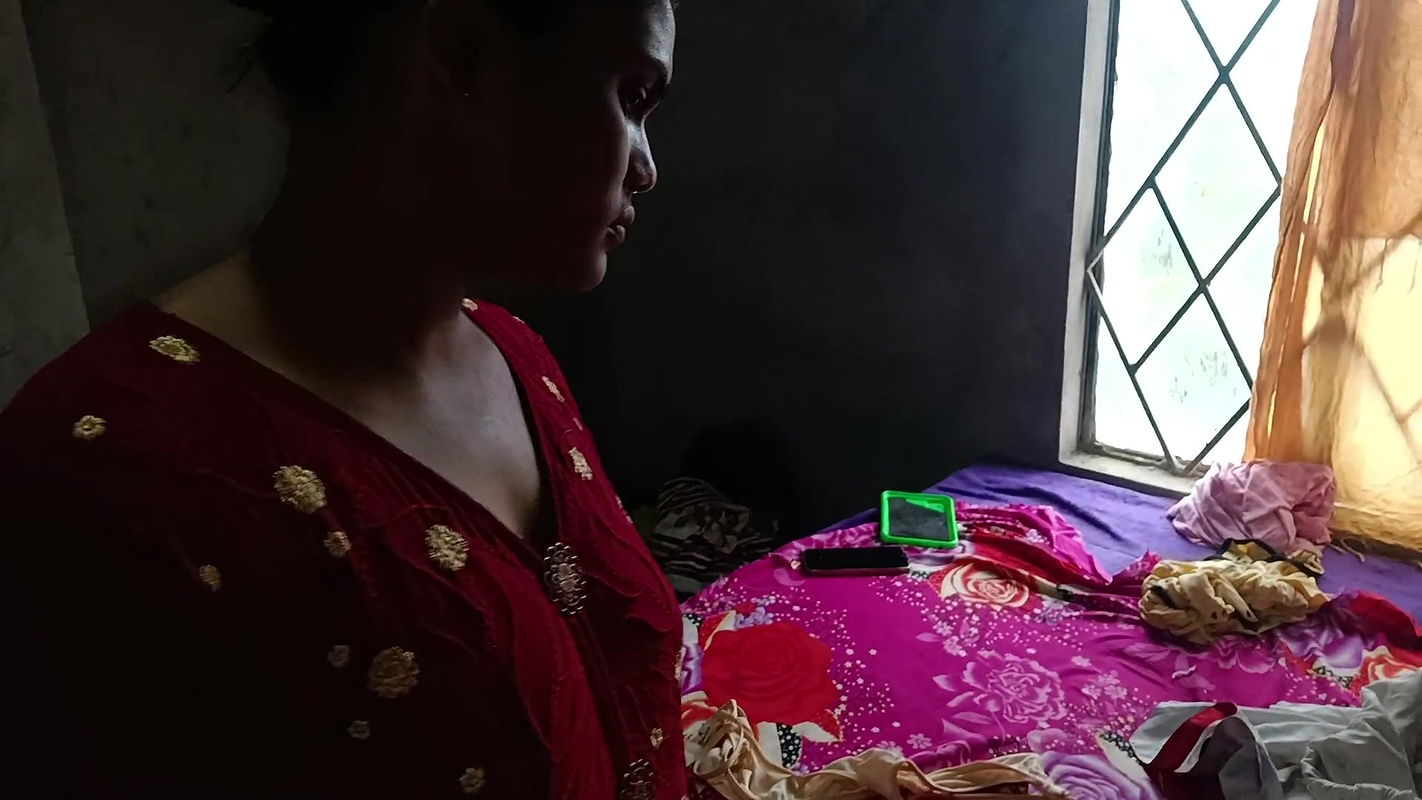 Deshi Bhabhi and his husband newly sex