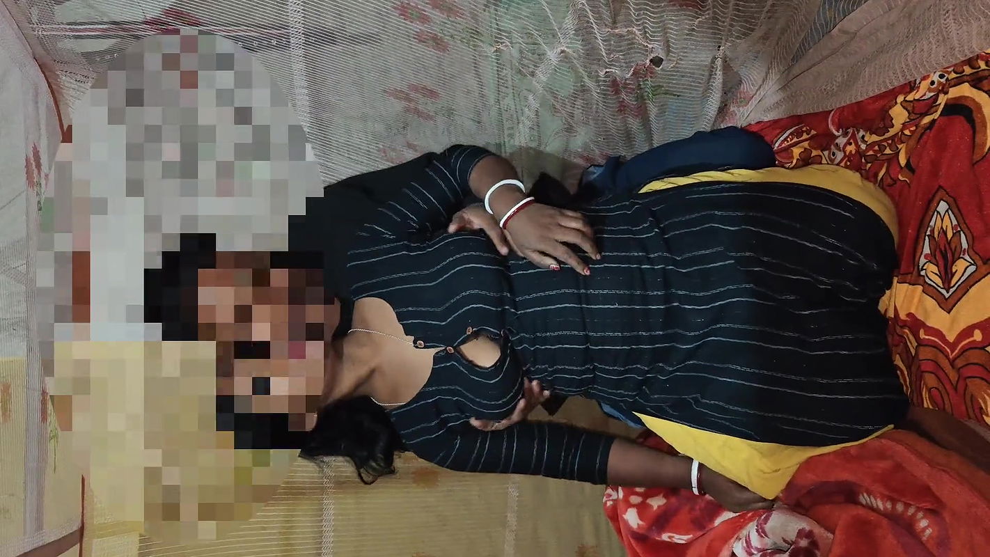 Desi indian hot bangali bowdi fucking with dewar kurti removing hard rough dogi position