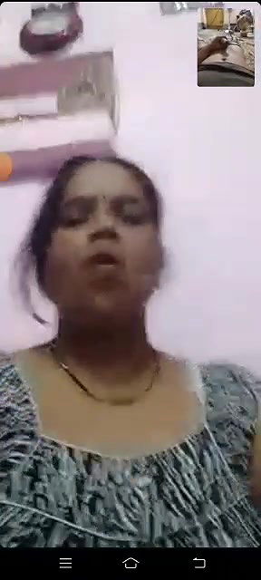Mature bhabhi spreading her pussy for lover