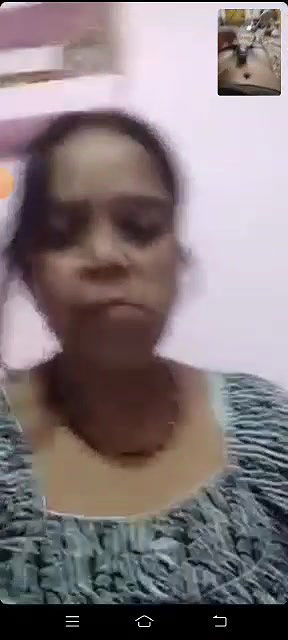 Mature bhabhi spreading her pussy for lover