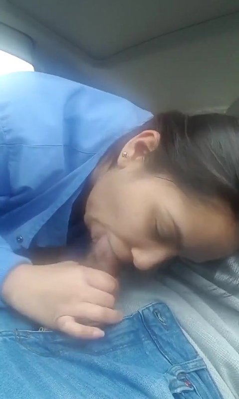 Desi Super Secratary Sucking BOsss Dik in CCar part1