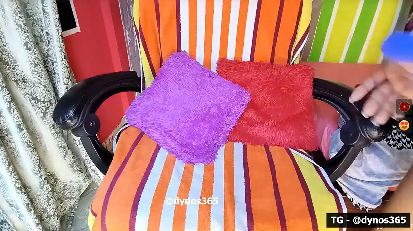 MAN-MOHINI-21 STRIPCHAT