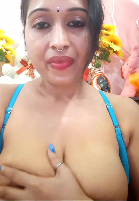 Desi cute in cam