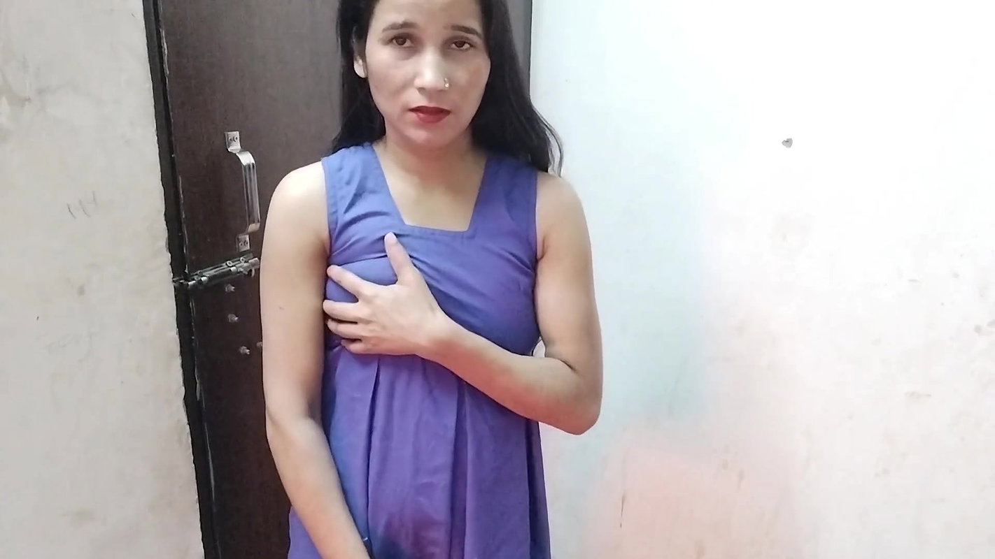 Desi College girl ko class jane me let ho gya to teacher ne kapra kholba diya