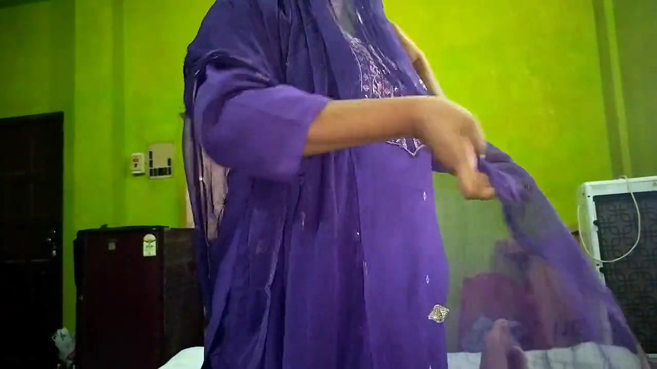 Muslim busty mylf is not happy after husband second marriage – Hindi Sexy Video