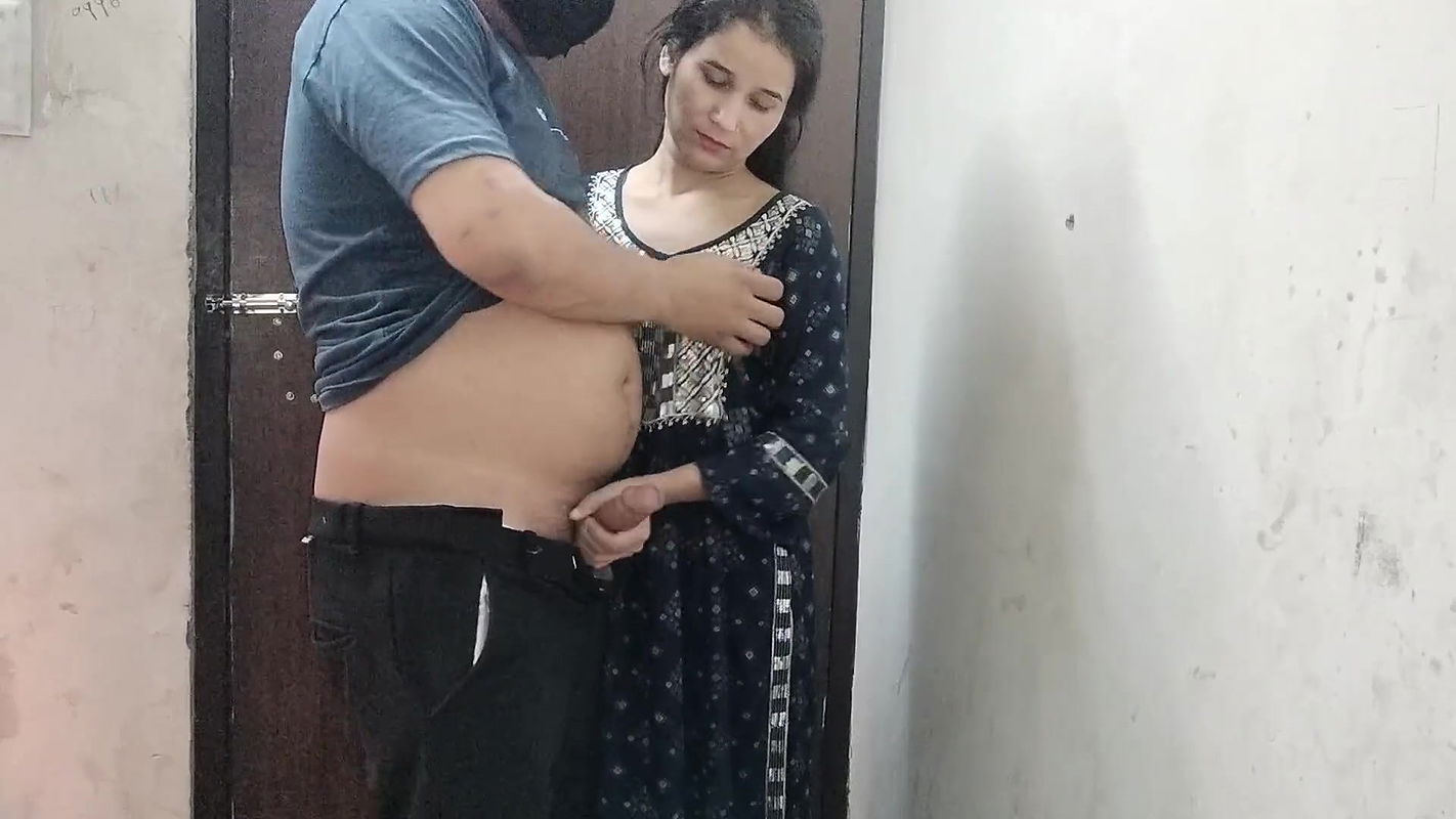 Step sister ka man nhi tha sex krne ka fir bhi choda