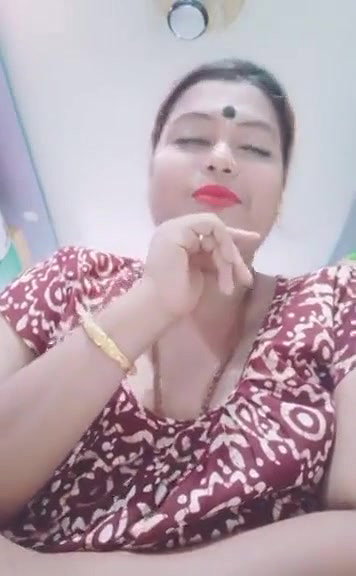Maa chudane .. andhar daal aur shuru ka Dhabnaa