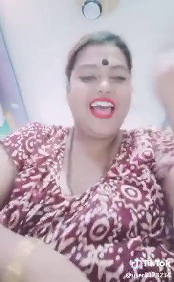 Maa chudane .. andhar daal aur shuru ka Dhabnaa