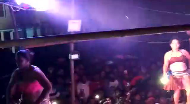 Myd nude dance perfomance 1712025-10