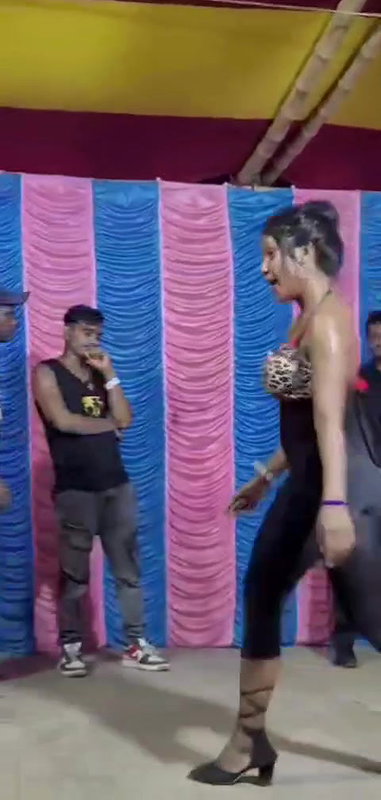 Myd nude dance perfomance 1712025-12