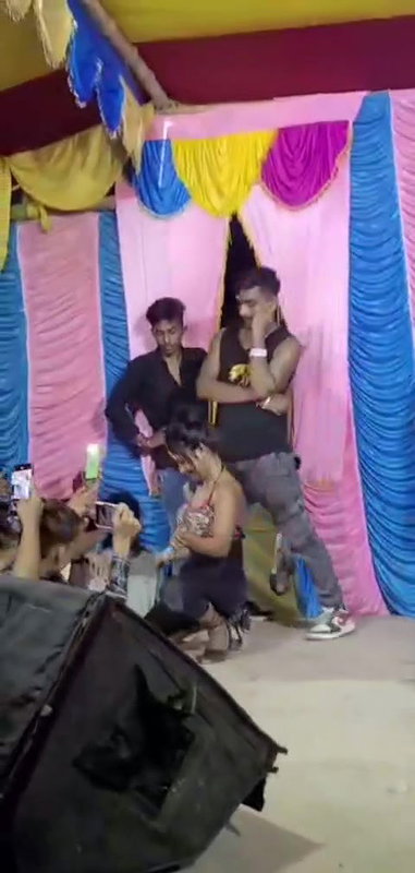 Myd nude dance perfomance 1712025-12