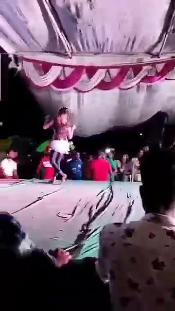 Myd nude dance perfomance 1712025-2