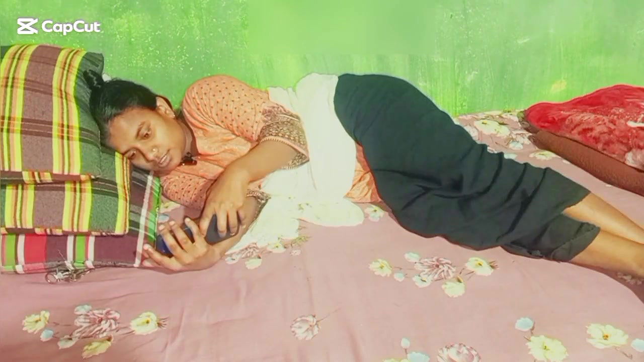 After returning home from office, I made a very beautiful movie of having sex with my wife to the rhythm of music