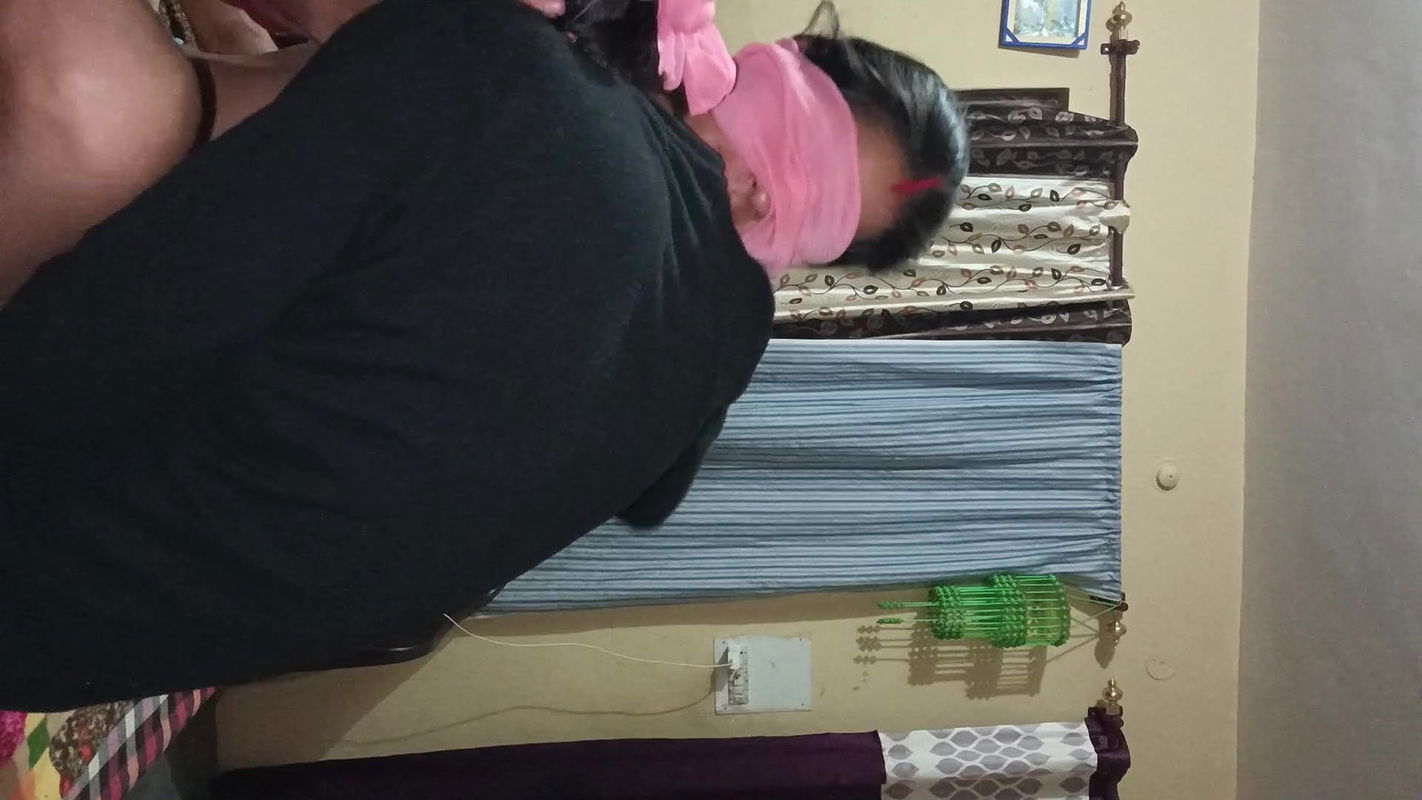 Desi cheating bhabhi sucking big cock of her lover and milking boobs part 2