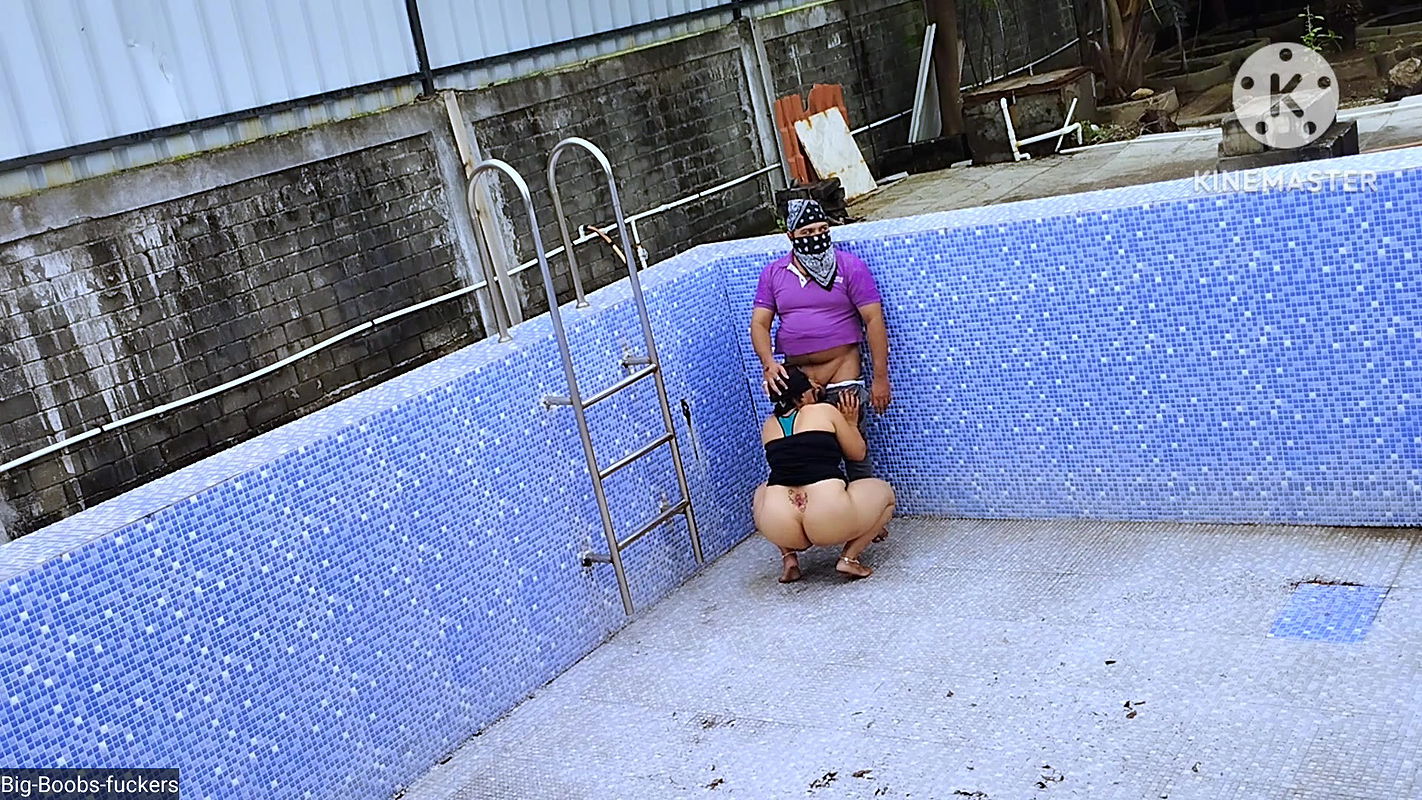Desi Couple Secret Sex at swimming pool Indian Porn