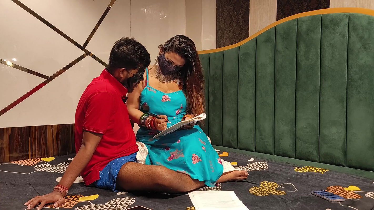 I fucked my elder brother’s friend who is also my college teacher, part 1