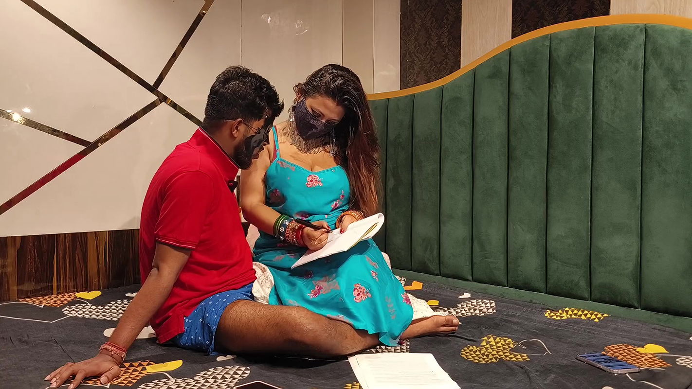 I Fucked my Elder Brother’s Friend who is also my school teacher (Part-1)