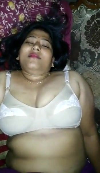Waaaah Wat a sexy Bhabhi