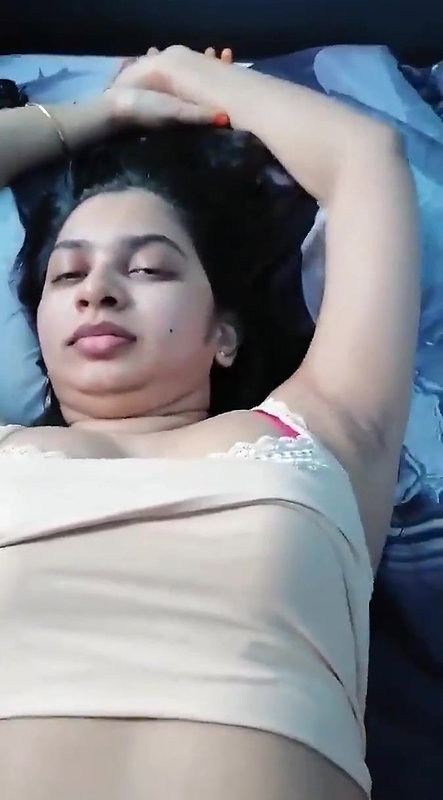 waaaaww wat a Bhabhi supr Beauty withy hubby