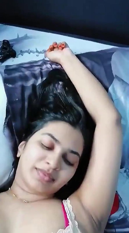 waaaaww wat a Bhabhi supr Beauty withy hubby