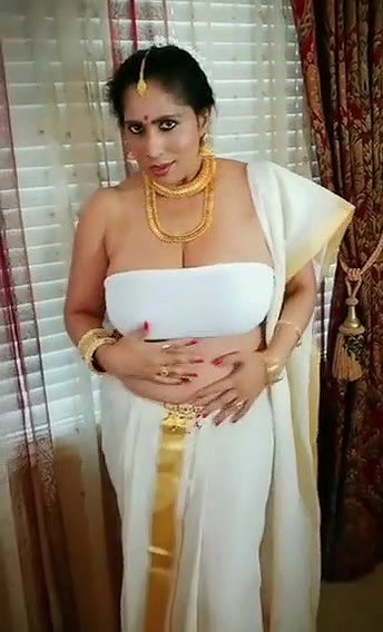 Waaah Desi Shooot nipples