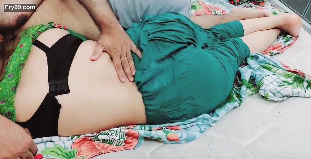 pk hot sasur bhabi fucking – video 3