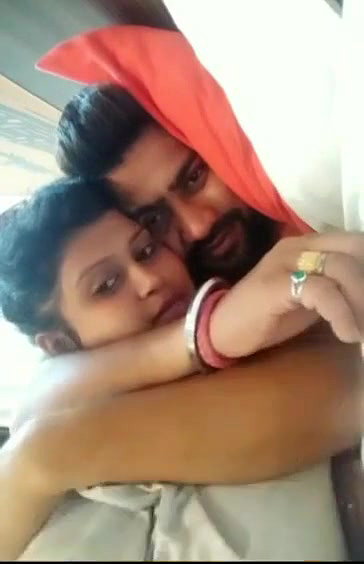 Waaah Supr hoot Very very HUge Boooooby Beauty aunty with yngr devr VIDEO-1