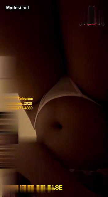 Desi hot model mira sexy boobs part 2