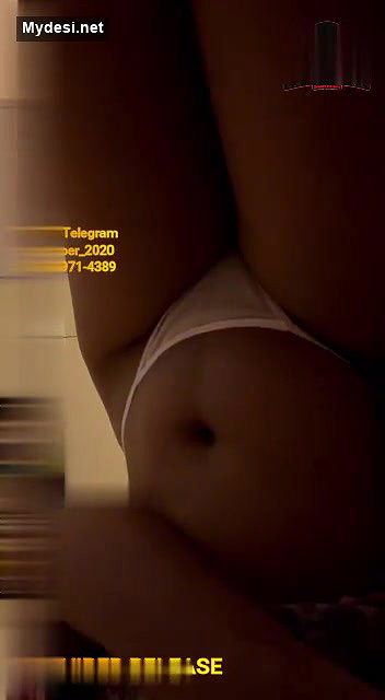 Desi hot model mira sexy boobs part 2
