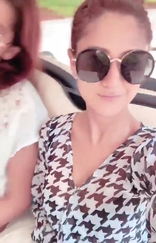 Waaao Desi Bhabhi nniples in sselfie