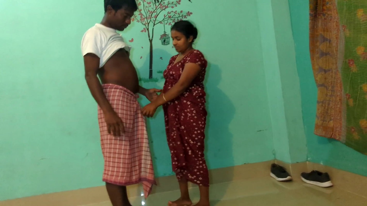 INDIAN VILLAGE GIRL SEX IN HOME