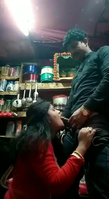 Mature cpl having in shop