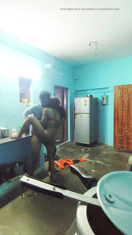 Tamil girl cheating in home to standing sex with her lover