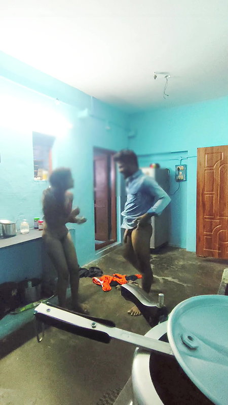 Tamil girl cheating in home to standing sex with her lover