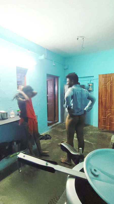 Tamil girl cheating in home to standing sex with her lover