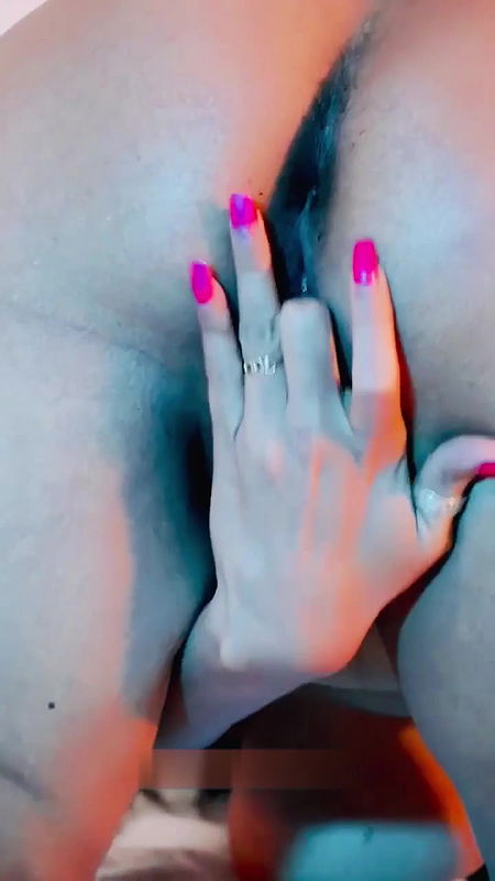 Bong Model Moumi Nude Show App Content