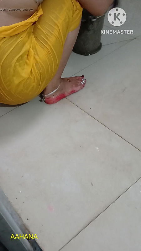 AAHANA IS BATHING & REVIEW ANUS