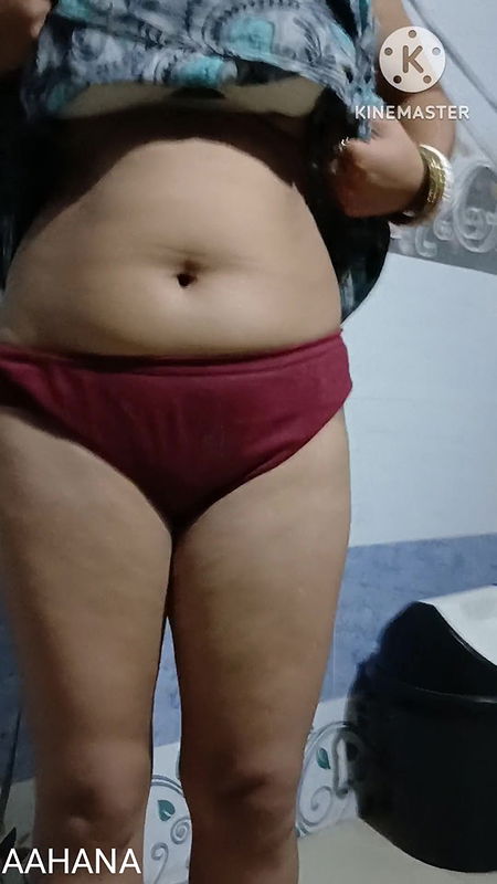 AAHANA PANTY VIEW FOR BULL !!!