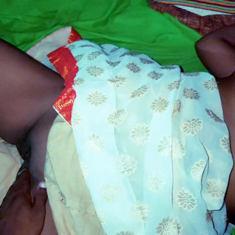 Aaj Maine ganv ki randi ko choda