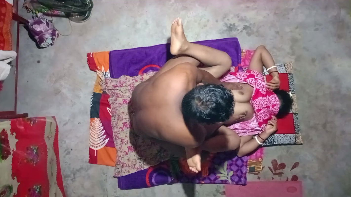 After wearing a new nightie, I fucked my wife with great fun