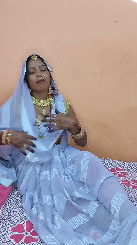 Beautiful Indian Aunty’s Nude Video, Beautiful Indian Bhabhi’s Sex Video